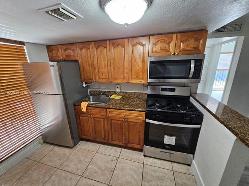 apt-202-241 S Royal Poinciana Blvd, Miami Springs, FL, 33166-6147 | Card Image
