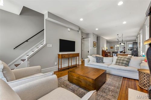 2318 Louisiana Ave, Saint Louis, MO, 63104-1708 | Card Image