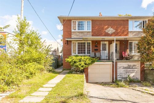 2-213 Close Ave, Toronto, ON, M6K2V6 | Card Image