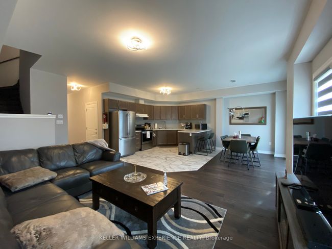 115 Addison St, Condo with 3 bedrooms, 3 bathrooms and 1 parking in Clarksburg ON | Image 5