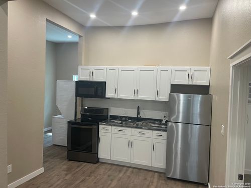 102-227 Jackson St, San Antonio, TX, 78212-5508 | Card Image