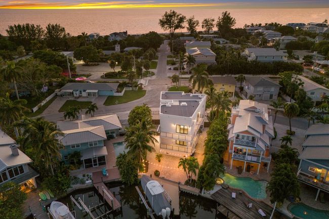 201 N Harbor Dr, House other with 5 bedrooms, 4 bathrooms and null parking in HOLMES BEACH FL | Image 23