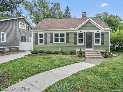 41 Sylvan Avenue, Home with 3 bedrooms, 2 bathrooms and null parking in Pleasant Ridge MI | Image 1