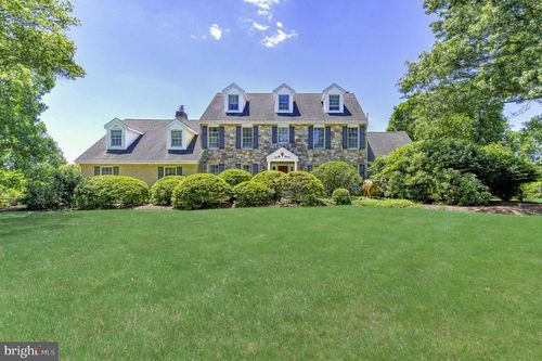 24 Meadow Ln, Pennington, NJ, 08534-2113 | Card Image