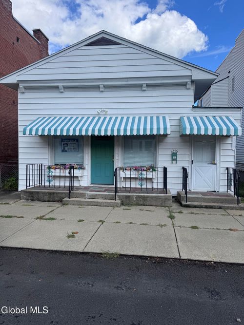 1816 4th Ave, Watervliet, NY, 12189-2727 | Card Image