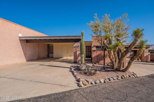 5528 N Camino Arenosa, Tucson, AZ, 85718-5417 | Card Image