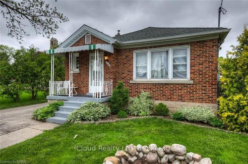 444 Stirling Ave S, Kitchener, ON, N2M3J1 | Card Image