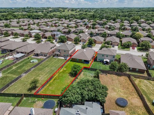 628 Cameron Way, Azle, TX, 76020-3073 | Card Image