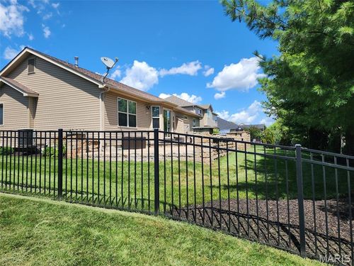 116 Central Park Ave, Wentzville, MO, 63385-7272 | Card Image