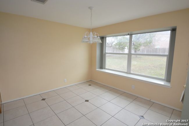 34 Drizzle Run, House other with 4 bedrooms, 3 bathrooms and null parking in San Antonio TX | Image 6