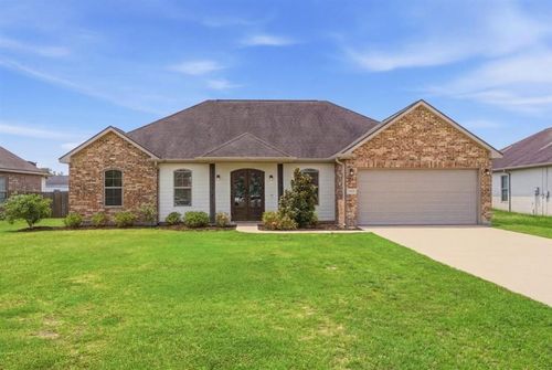 1463 Trisha Ct, Lake Charles, LA, 70611-4258 | Card Image