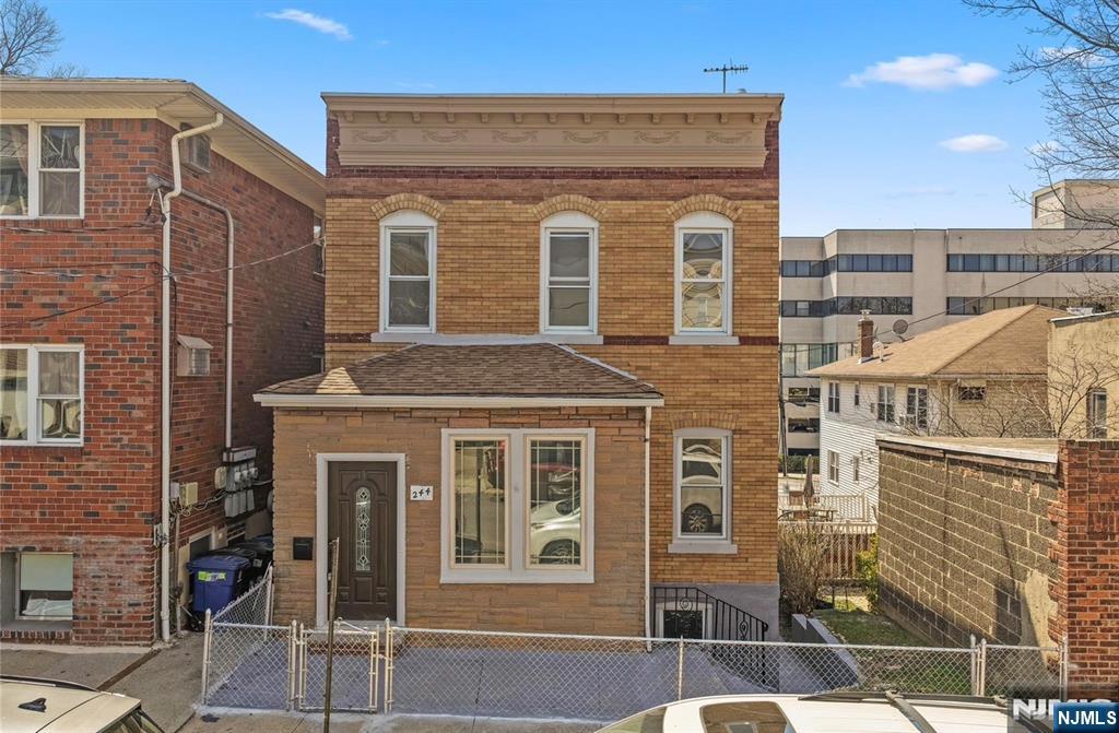 Residential Income in Cliffside Park 2