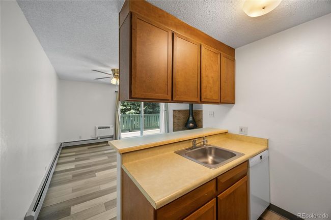 Kitchen | Image 11