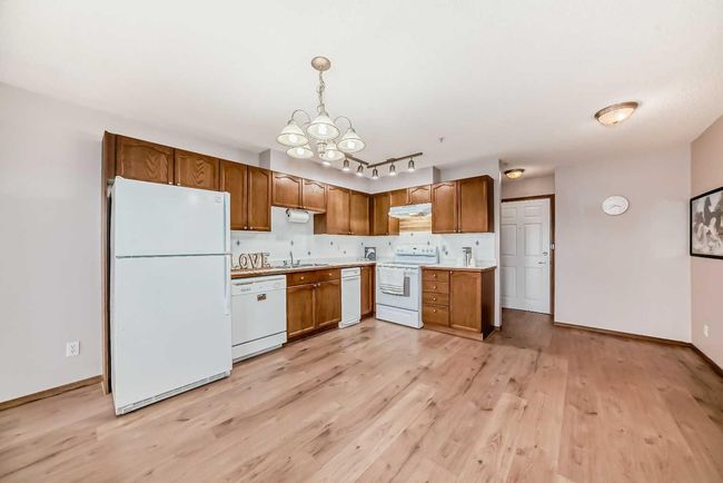 101 - 7 Somervale View Sw, Condo with 2 bedrooms, 1 bathrooms and 1 parking in Calgary AB | Image 11
