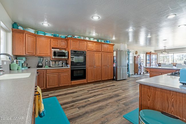 Kitchen | Image 8