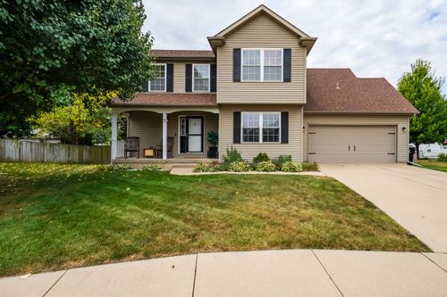 3 Kylemore Rd, Bloomington, IL, 61704-4825 | Card Image