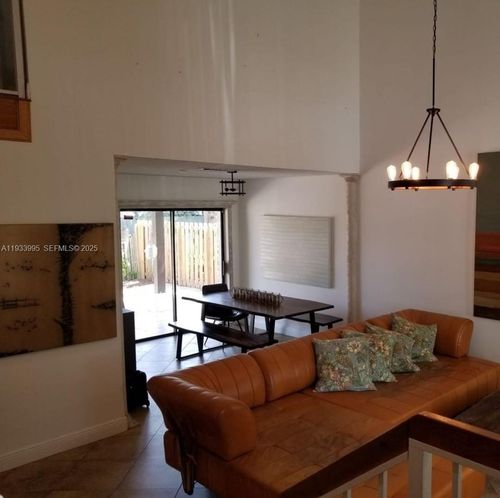 0-9535 Sw 148th Avenue Cir E, Miami, FL, 33196-1602 | Card Image