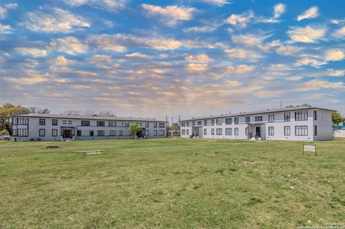 2-2331 Cincinnati Ave, San Antonio, TX, 78228-5542 | Card Image