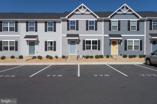 775 Carson Cir, GROTTOES, VA, 24441-2581 | Card Image
