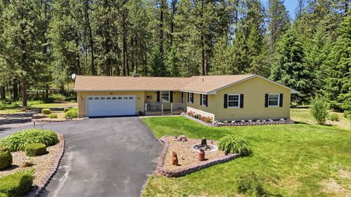 28205 N Bear Lake Rd, Chattaroy, WA, 99003-8695 | Card Image