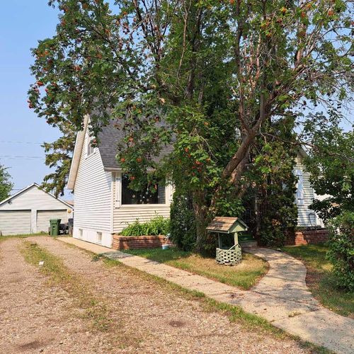 5316 50 St, Lloydminster, AB, T9V0M7 | Card Image