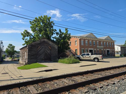 217 W William St, Lawrenceburg, IN, 47025-1929 | Card Image