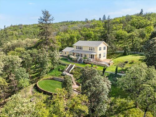 2875 Mel Lowe Ln, Medford, OR, 97501-9535 | Card Image