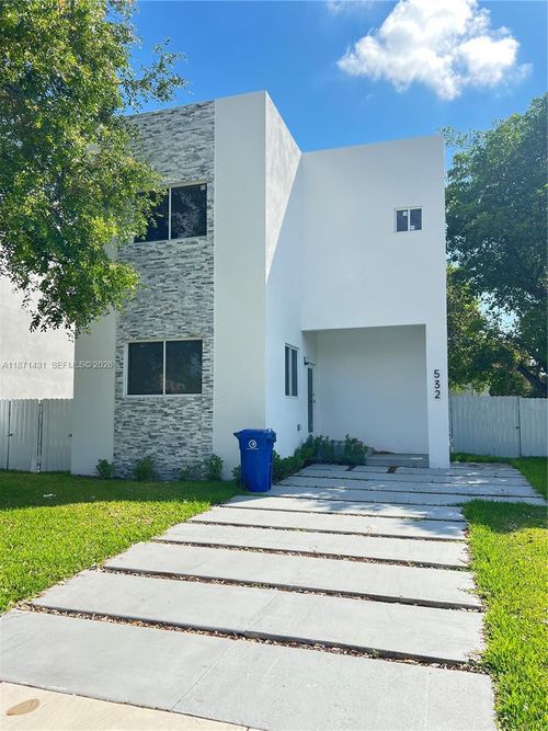 0-532 Nw 17th Ave, Fort Lauderdale, FL, 33311-8736 | Card Image