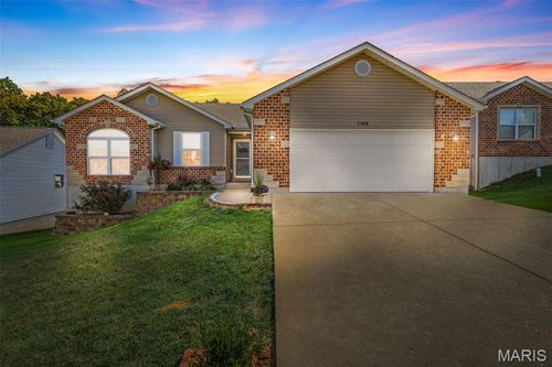1348 Durham Dr, Herculaneum, MO, 63048-1711 | Card Image