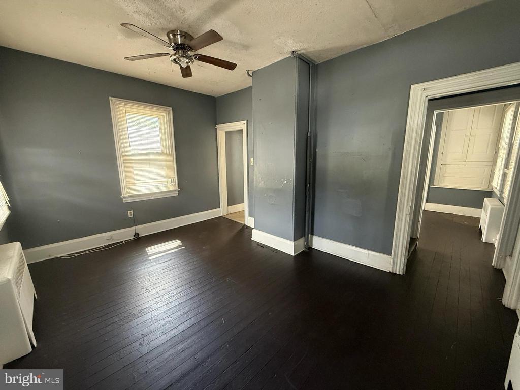 Residential in SALEM 4