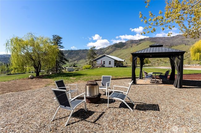2081 State Route 153, House other with 4 bedrooms, 3 bathrooms and 4 parking in Carlton WA | Image 31