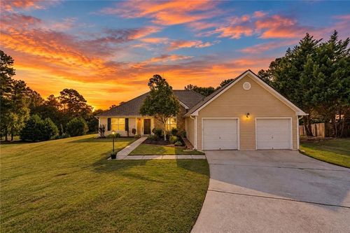 2316 Acorn Way, Monroe, GA, 30656-2711 | Card Image
