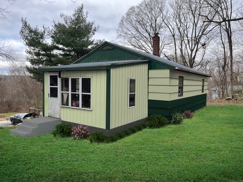 75 Cranska Rd, Moosup, CT, 06354-1303 | Card Image