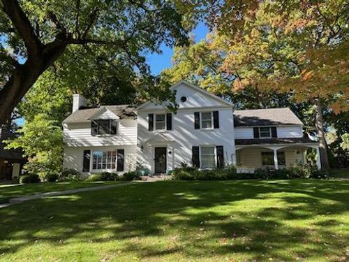 833 Gladstone Dr, East Grand Rapids, MI, 49506-3333 | Card Image