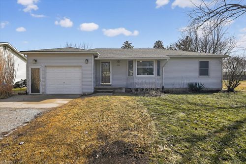 424 Fairview Ave, Owosso, MI, 48867-8903 | Card Image