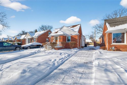 20299 Glastonbury Road, Detroit, MI, 48219 | Card Image