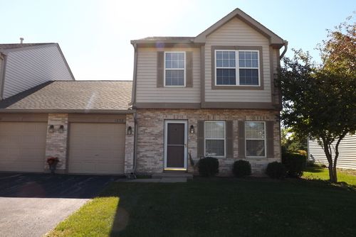 1232 Village Dr, Round Lake Beach, IL, 60073-4600 | Card Image