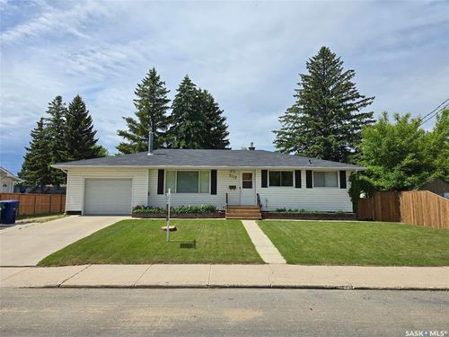 1117 Elevator Rd, Saskatoon, SK, S7M3X1 | Card Image