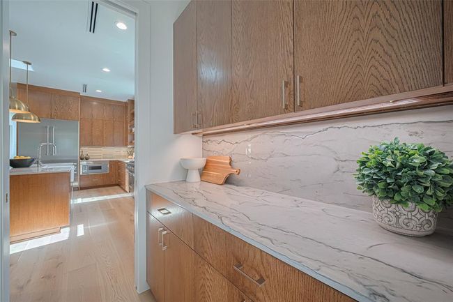 5200 Beech St, House other with 5 bedrooms, 7 bathrooms and 2 parking in Bellaire TX | Image 22