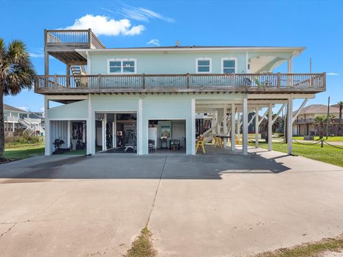 2901 Lakeside Dr, Crystal Beach, TX, 77650 | Card Image