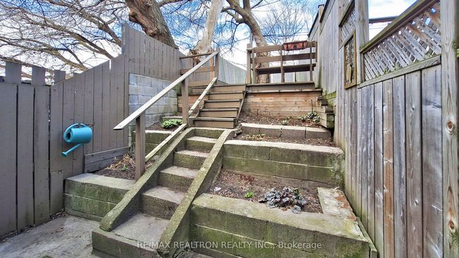 92 Walpole Ave, House attached with 2 bedrooms, 1 bathrooms and null parking in Toronto ON | Image 38