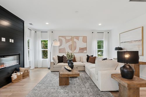 913 Watercourse Ct, Nashville, TN, 37214-3396 | Card Image