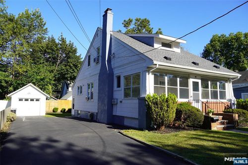 37 Hawthorne Ave, Park Ridge, NJ, 07656-1249 | Card Image