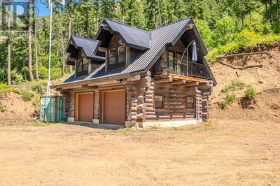 2513 Green Mountain Rd, House other with 4 bedrooms, 3 bathrooms and 2 parking in Penticton BC | Image 3