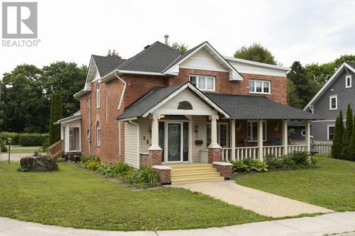 124 Upton Rd, Sault Ste. Marie, ON, P6A3W1 | Card Image