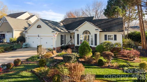 12408 Cedar Fall Dr, Huntersville, NC, 28078-7829 | Card Image