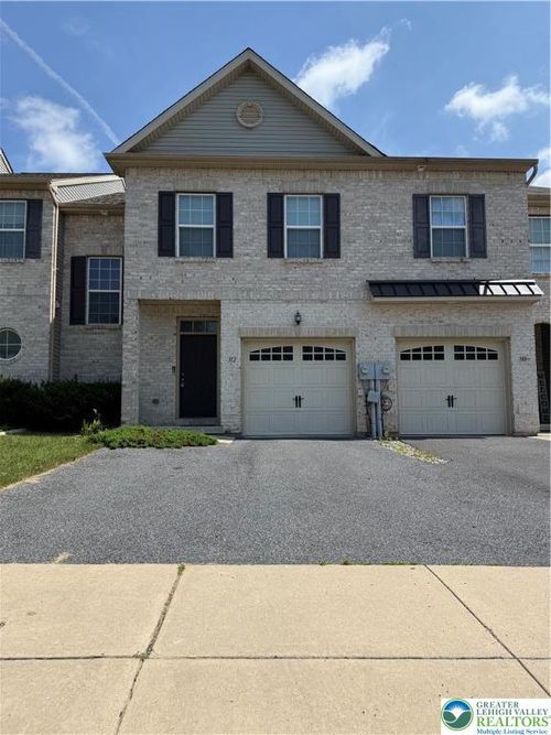 312 Milkweed Dr, ALLENTOWN, PA, 18104-8213 | Card Image
