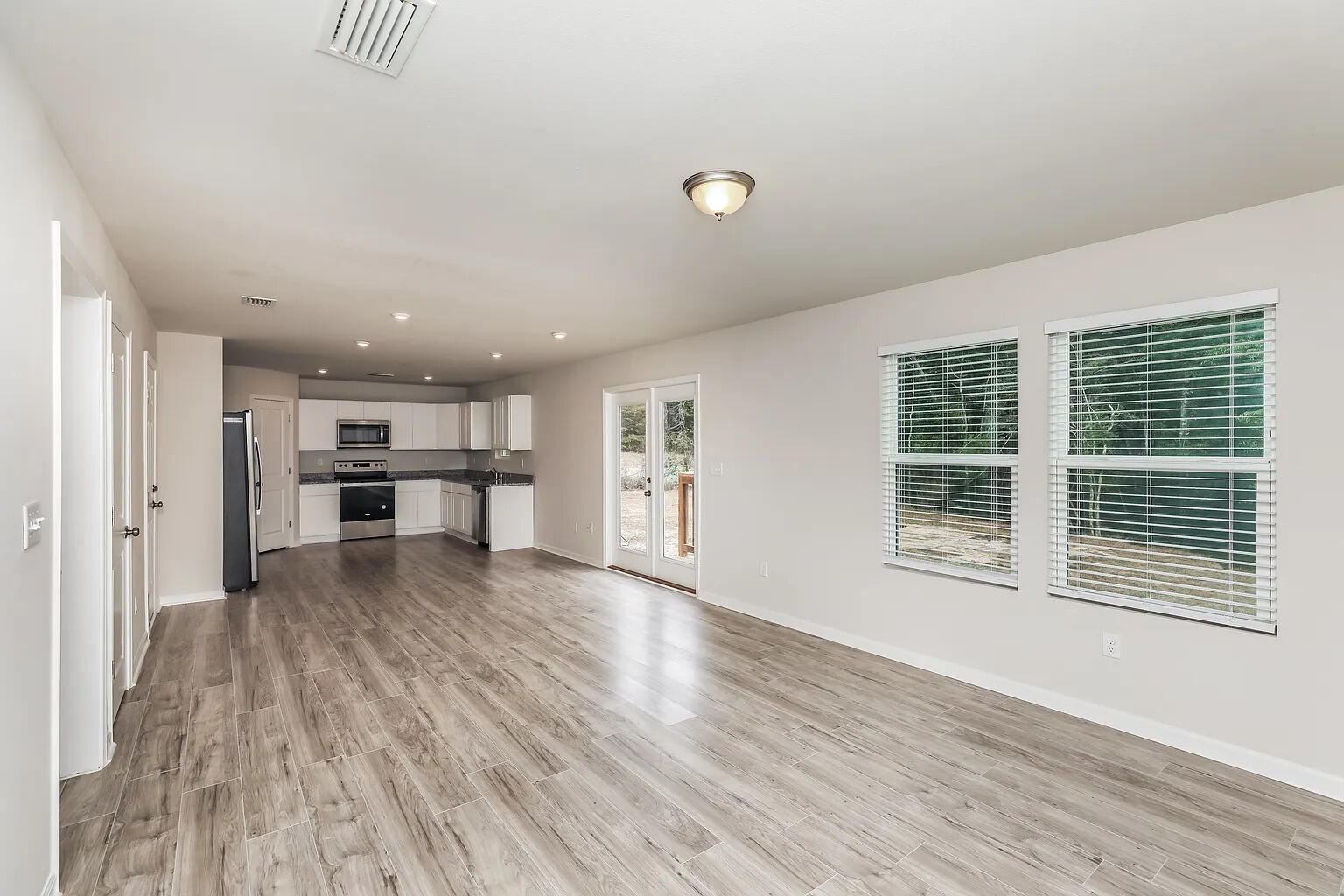Residential in Crestview 3