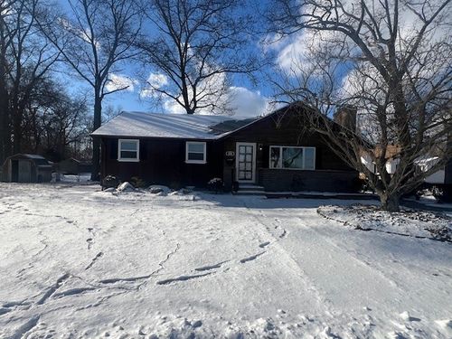 220 West St, West Warwick, RI, 02893-5711 | Card Image