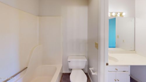 2197 Indian Trce, Dyersburg, TN, 38024-1850 | Card Image